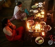 INDIA BELIEF PECULIAR TEMPLE