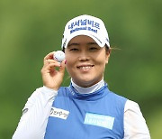 안선주, 대유위니아 대회 2R서 짜릿한 홀인원…KLPGA 통산 2번째