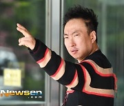 박명수 “눈 뒤집어 까고 코에 분필 넣고, 보다 중요한 건 자기 관리”(라디오쇼)