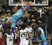 Hornets Spurs Basketball