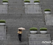 대학 등록금 줄줄이 오르나…총장 70% "인상 계획"