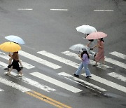 돌풍과 천둥·번개 동반한 집중호우‥일부선 우박도