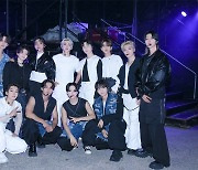 세븐틴, '올해의 최고 영향력 해외 그룹' 수상