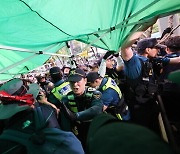 경찰, 12일 금속노조 행진에 또 금지 통고…“막대한 장애” 이유