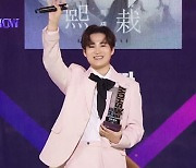 김희재, 김호중·임영웅 꺾고 '더트롯쇼' 1위…"전혀 예상 못해"