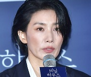 “얼마나 더 피폐해야 하나” 김서형 펑펑 울린 ‘비닐하우스’[종합]