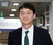 본인 녹취록 들은 김웅 "내 목소린데, 기억 안나"…재판부 "기억 남아야 정상인데…"