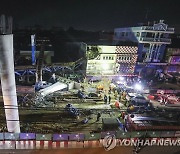 '2명 사망' 태국 방콕 고가도로 붕괴 현장