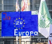 FRANCE EU PARLIAMENT FARMER PROTEST