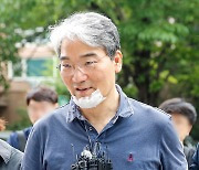 ‘5개 종목 하한가 사태’ 주식 카페 운영자 구속… 300억원대 주가 조작