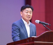 김관영 전북지사 "새롭고 특별한 전북만들기에 최선" 주문