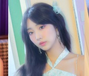 Loona's Yeojin, Gowon, Hyeju sign with CTDENM