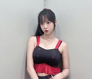 김한나 치어리더, 점점 어려지는 느낌…섹시미는 그대로네 [똑똑SNS]