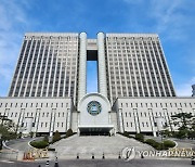 "서민 삶 뿌리째 흔들어"···‘세모녀 전세사기' 모친 징역 10년