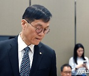 [속보] 한은 총재 "가계부채 급격 조정하려 하면 부작용"