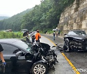 충북서 빗길 교통사고 잇따라…1명 사망·8명 부상