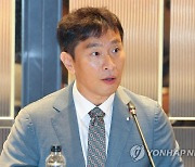 이복현 금감원장 "글로벌 통화긴축 당분간 지속.. 상생금융 활성화해야"