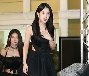 [포토] 프로미스나인 이서연, '비오는 날 돋보이는 미모'