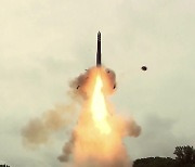 북 “어제 ICBM 화성-18형 시험발사”…김정은 현지 지도