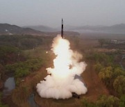 [속보] 북 "어제 ICBM 화성-18형 시험발사"…김정은 현지지도