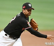 '6⅔이닝+시즌 2승'…쿠에바스의 다짐 "볼넷 있지만 제구 만족, 후반기 더 잘한다"