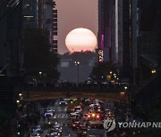 Manhattanhenge