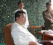 북 "어제 ICBM '화성-18형' 시험발사"…김정은 현지지도