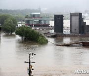 한강공원 침수 '출입통제'