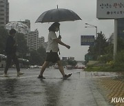 폭우에 학교 주차장도 침수·파손… 20개교 학사일정 조정