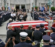 USA FUNERAL FIREFIGHTER