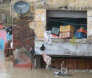 INDIA WEATHER YAMUNA WATER LEVEL RISE