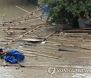 INDIA WEATHER YAMUNA WATER LEVEL RISE