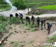 경북 호우 피해 지원에 육군 장병 300여명 출동…1400여명 대기