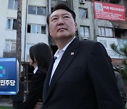 尹 우크라 방문에 여 "대한민국 달라진 위상" 야 "러시아를 적대국으로 만들어"