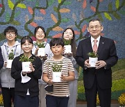 한화, "미세먼지 걱정 없어요" 교실에 첨단공조시설