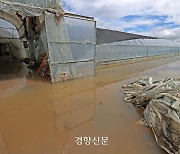 집중호우에 차량 침수 피해 1000건 육박