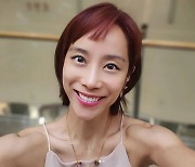 "인간 재떨이였다" 조민아, 쥬얼리 왕따설 다시 주장