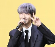 [오마이포토] 'NCT DREAM' 런쥔, 동등한 시선으로!