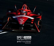 [포뮬러E] 데니스, '전기차의 F1' 포뮬러E 로마 E-PRIX 우승…시즌 랭킹 선두 질주