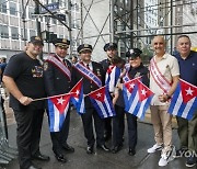 USA CUBAN HISPANIC PARADE