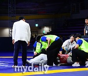 '완벽한 승리' 종료 16초 남기고 아쉬운 실격패…고개 감싼 세계청소년 金 이시원 [곽경훈의 현장]