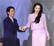 [MD포토] 김혜수 '(조)인성이 덕분에 아름답게 등장'