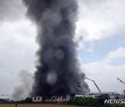 제주공항 근처 건물 화재 9시간 만에 완진…인명피해 없어(종합2보)