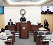 "책임감 통감" 신경철 태안군의회의장… 동료의원 대립-집행부 마찰 언급도