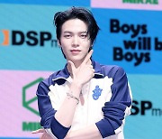 [Ms포토] 미래소년 이준혁 '리더의 인사'