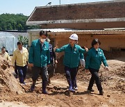 남성현 산림청장,경북 영주 산사태 피해지서 복구대책 논의