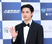 [포토S] 도경수, '턱시도 잘 어울리죠?'