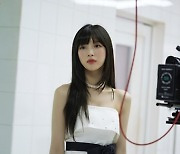 호러VS상큼…오마이걸, 신곡 뮤비 촬영 현장 포착