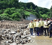 폭우피해 예천 찾은 이재명 대표