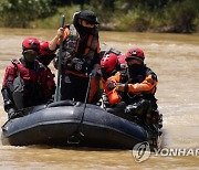 실종자 수색 구조활동 중인 119구조대원들